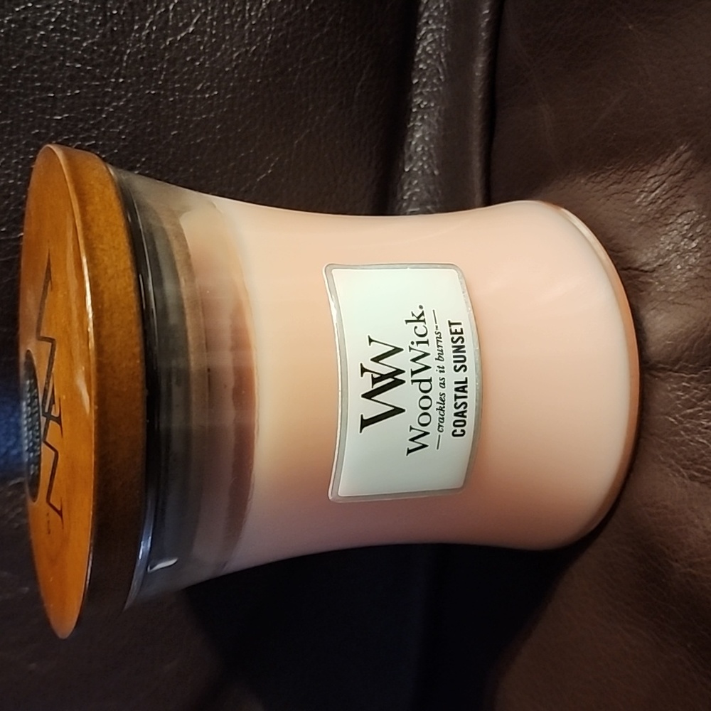 WW wood wick Candle. Coastal sunset